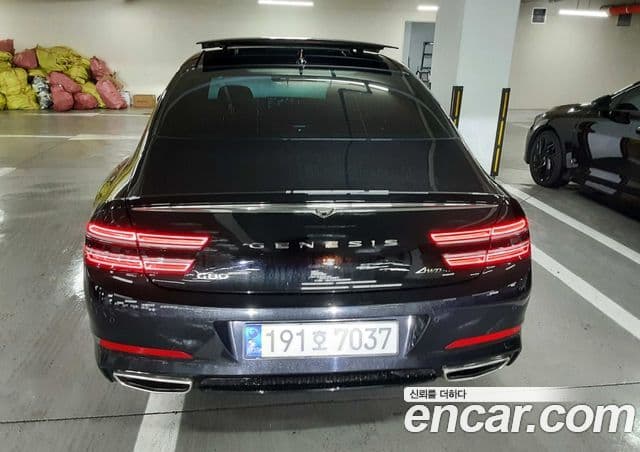 Genesis G80 (RG3) 3