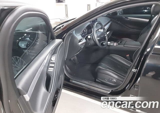 Genesis G80 (RG3) 4