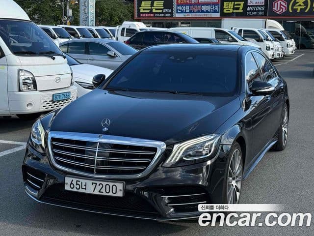 Mercedes-Benz S-Class W222 1