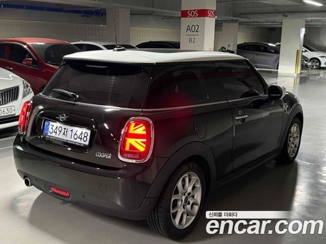 MINI Cooper 4