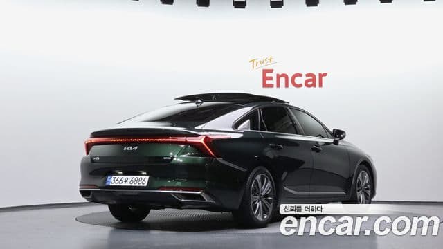 Kia K8 Hybrid 2