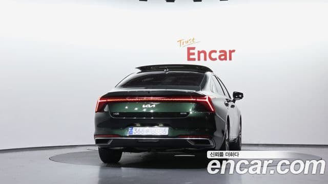 Kia K8 Hybrid 4