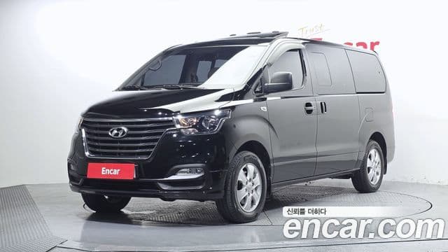 Hyundai The New Grand Starex 1