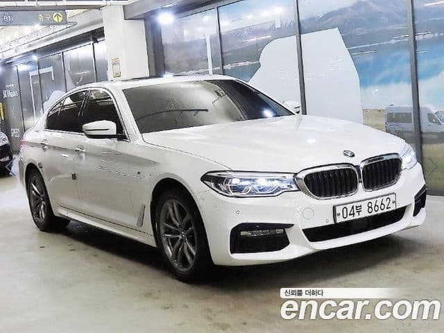 BMW 5 Series (G30)
