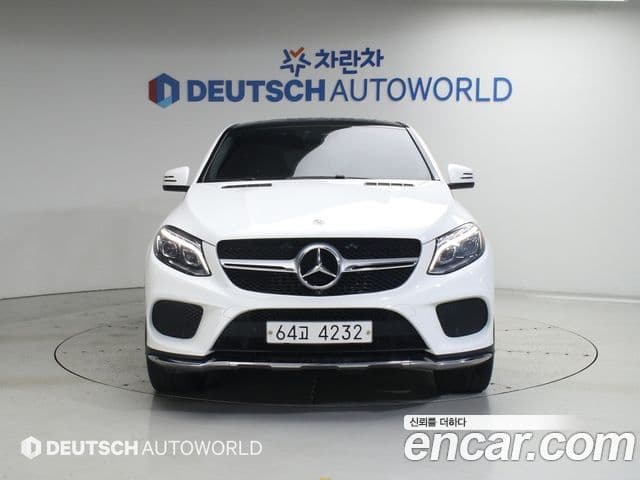 Mercedes-Benz GLE-Class W166 3
