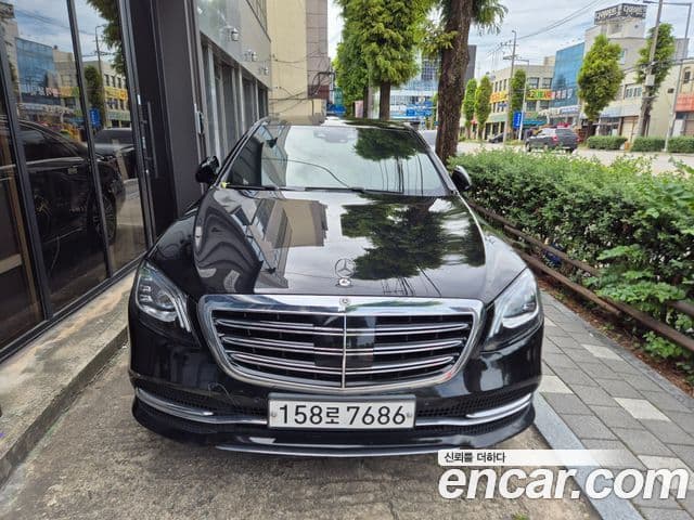 Mercedes-Benz S-Class W222