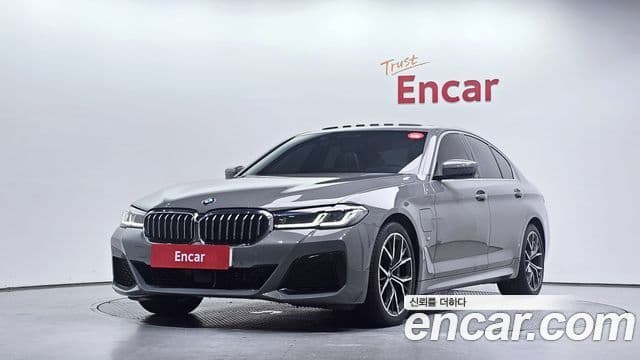 BMW 5 Series (G30)