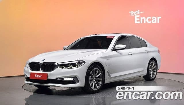 BMW 5 Series (G30)