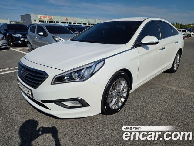 Hyundai LF Sonata