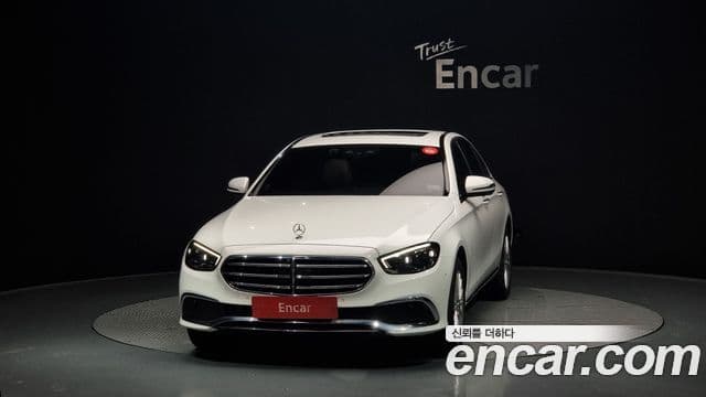 Mercedes-Benz E-Class W213 3