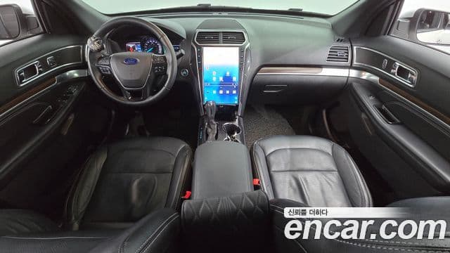 Ford Explorer 4