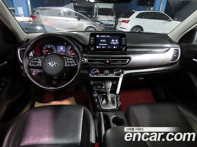 Kia Seltos 4