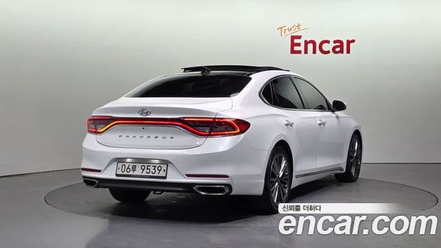 Hyundai Grandeur IG 2