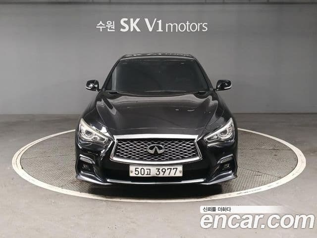 Infiniti Q50 1