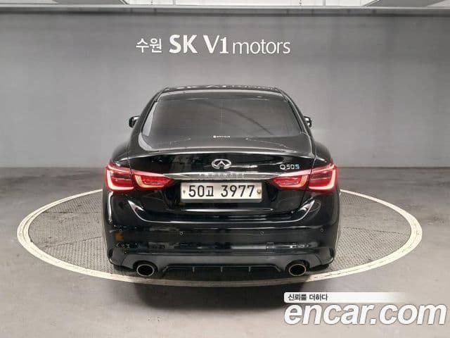 Infiniti Q50 2