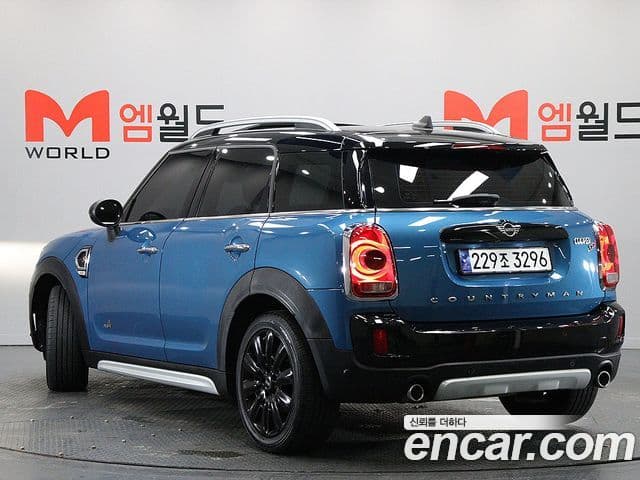 MINI Cooper SD Countryman 3