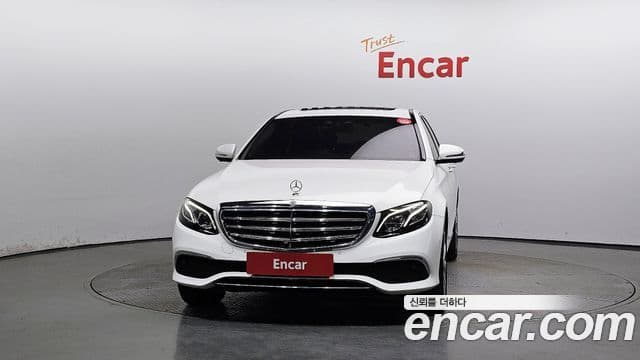 Mercedes-Benz E-Class W213 3
