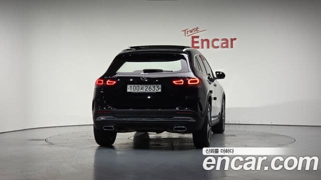 Mercedes-Benz GLA-Class H247 3