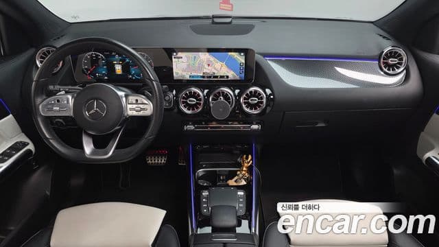 Mercedes-Benz GLA-Class H247 4