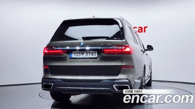 BMW X7 (G07) 3