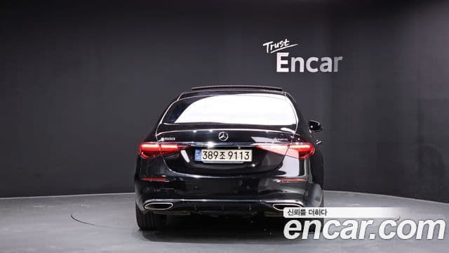 Mercedes-Benz S-Class W223 4