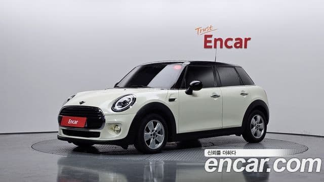 MINI Cooper — 1