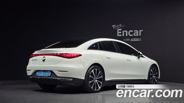 Mercedes-Benz EQE V295 2