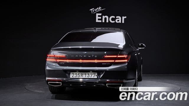 Genesis G90 3