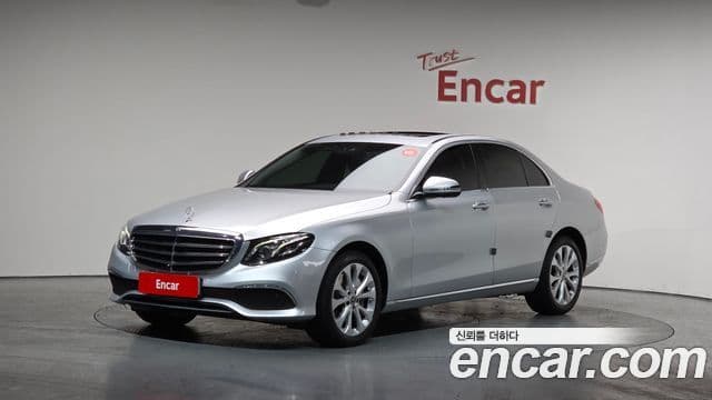 Mercedes-Benz E-Class W213 1