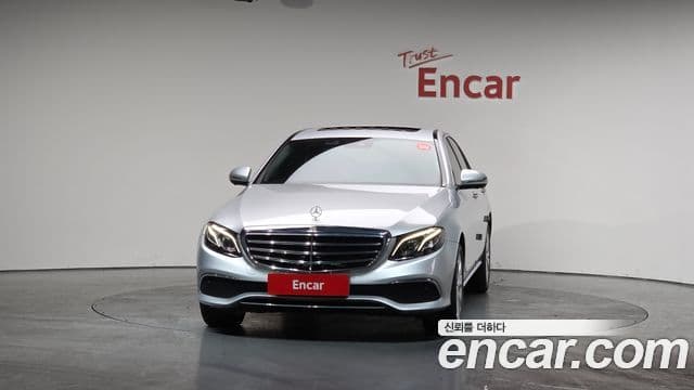Mercedes-Benz E-Class W213 3