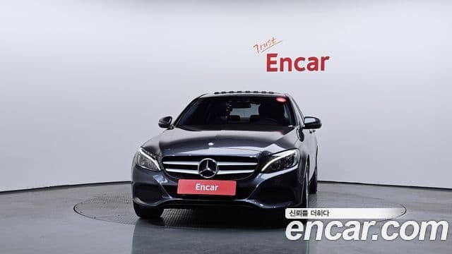 Mercedes-Benz C-Class W205 3