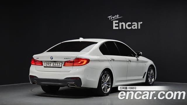 BMW 5 Series (G30) 2