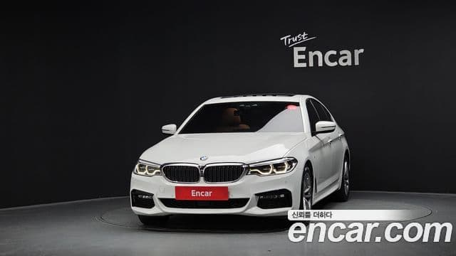 BMW 5 Series (G30) 3