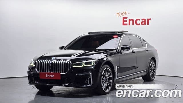 BMW 7 Series (G11) 1