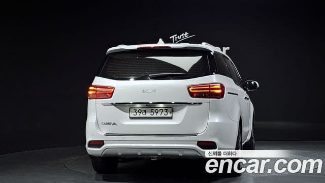 Kia The New Carnival 4