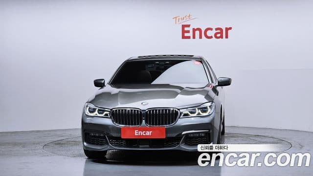 BMW 7 Series (G11) 2
