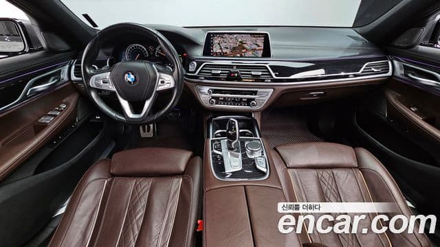 BMW 7 Series (G11) 4
