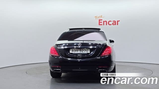 Mercedes-Benz S-Class W222 3