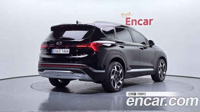 Hyundai The New Santa Fe 2