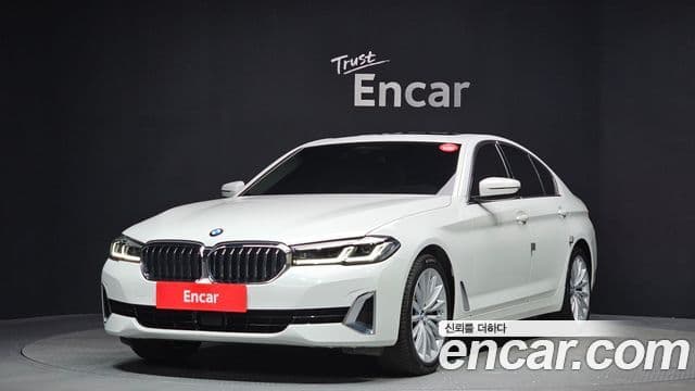 BMW 5 Series (G30) 1