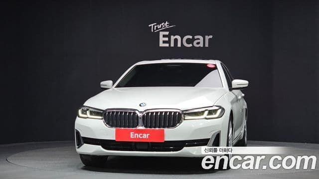 BMW 5 Series (G30) 3