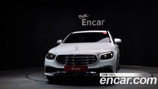 Mercedes-Benz E-Class W213 3