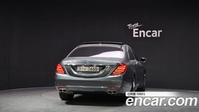 Mercedes-Benz S-Class W222 3