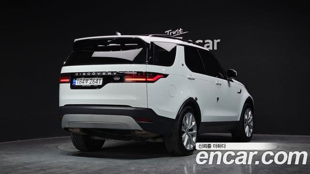 Land Rover Discovery 5 2