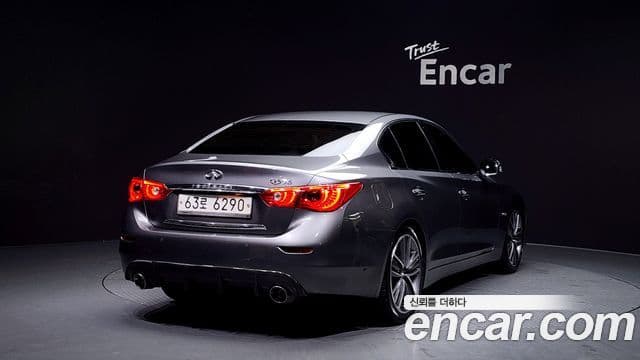 Infiniti Q50 2