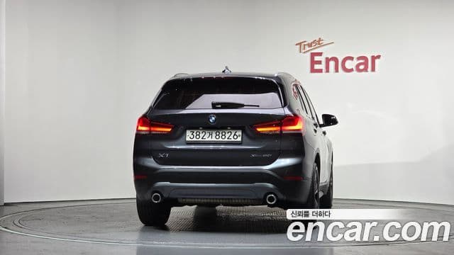 BMW X1 (F48) 4