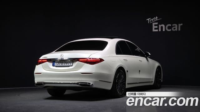 Mercedes-Benz S-Class W223 2