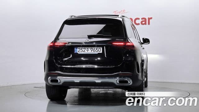Mercedes-Benz GLE-Class W167 3