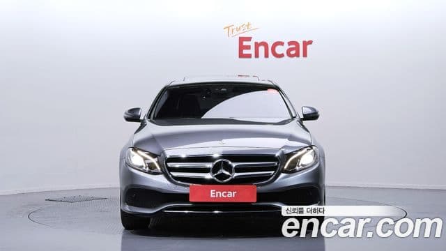 Mercedes-Benz E-Class W213 3