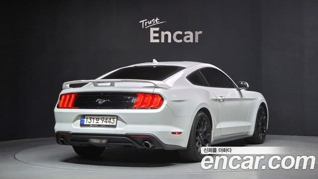 Ford Mustang 2